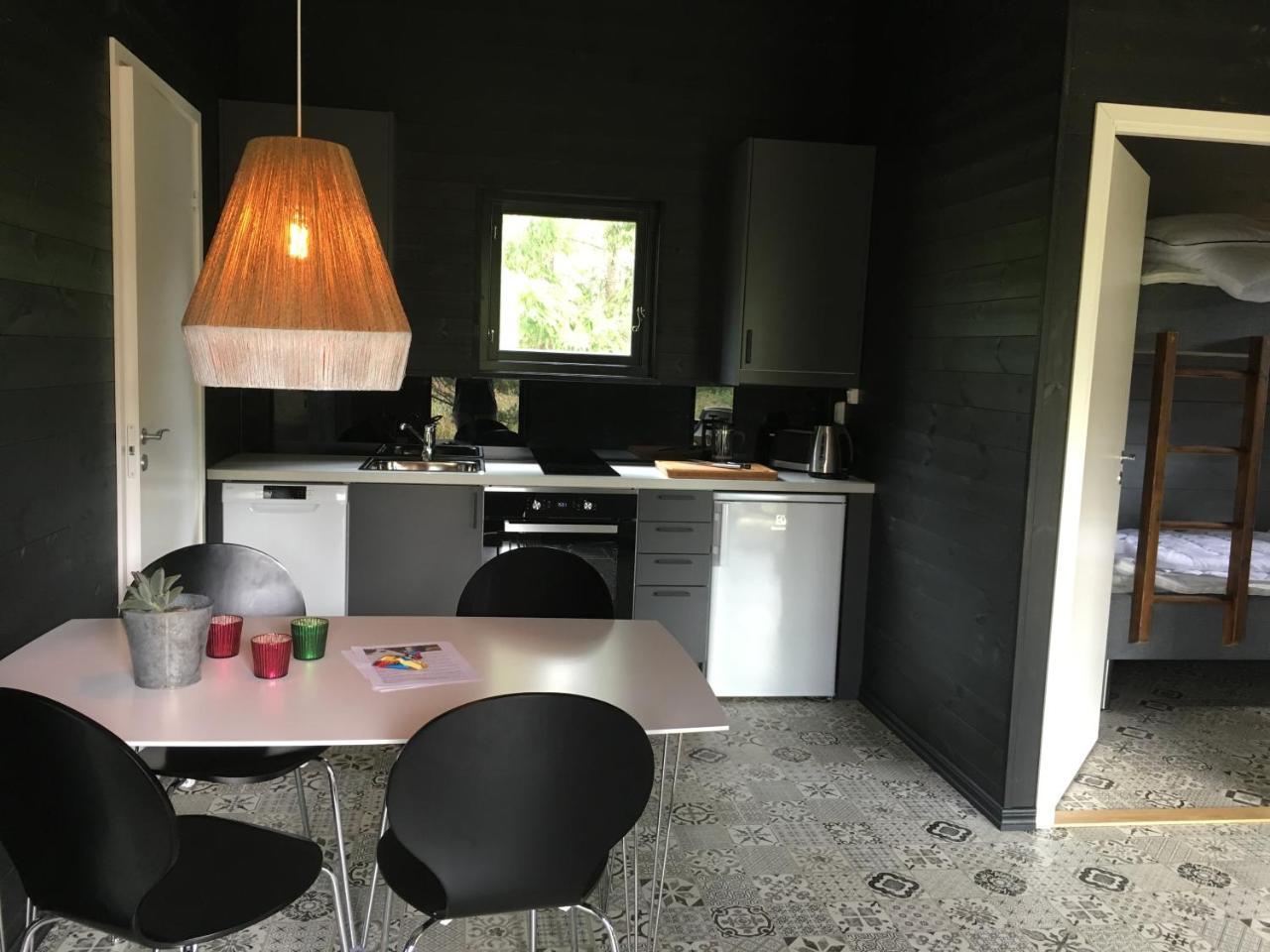 Maven Kustnaera Stugor Kappelshamn Exteriér fotografie